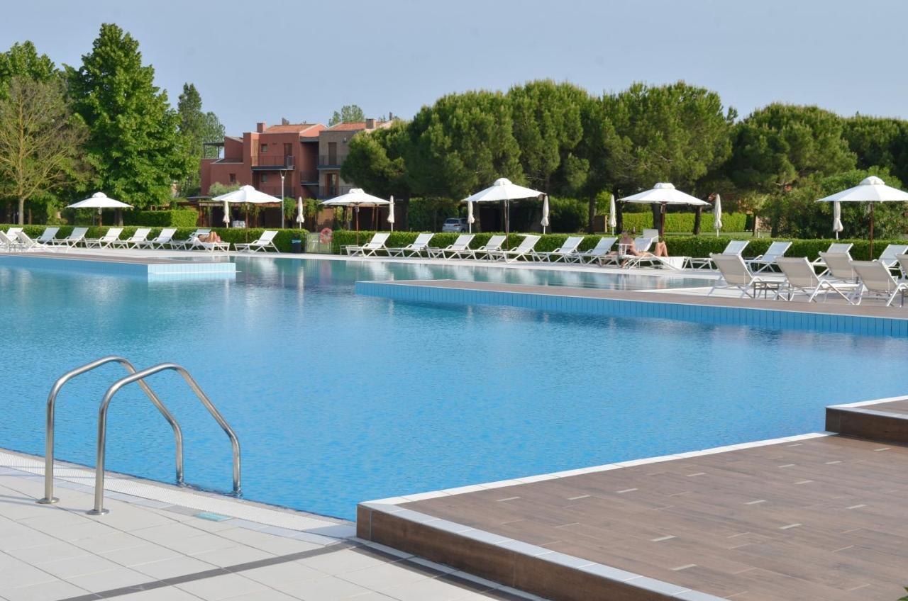 Golf Jesolo Village ➔ Attico Con Piscina Экстерьер фото