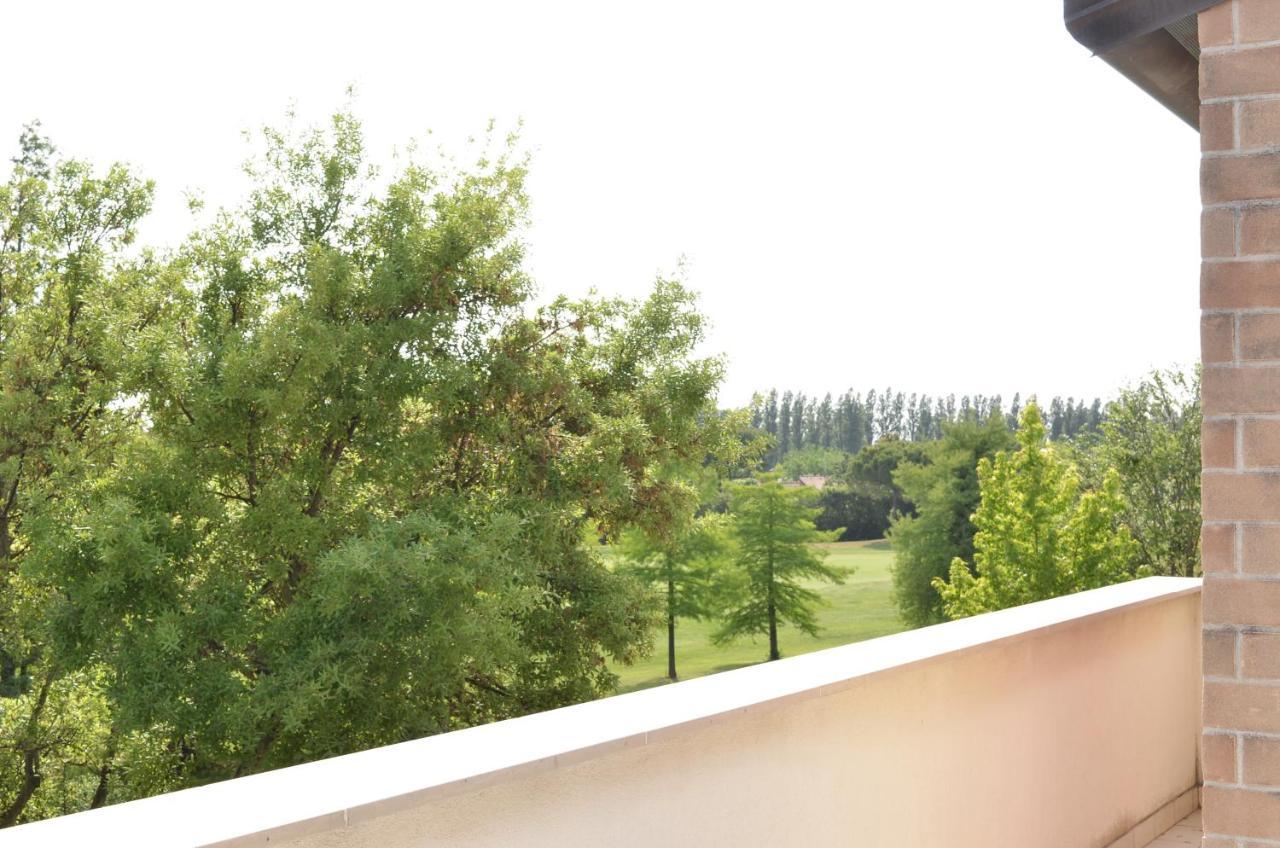 Golf Jesolo Village ➔ Attico Con Piscina Экстерьер фото